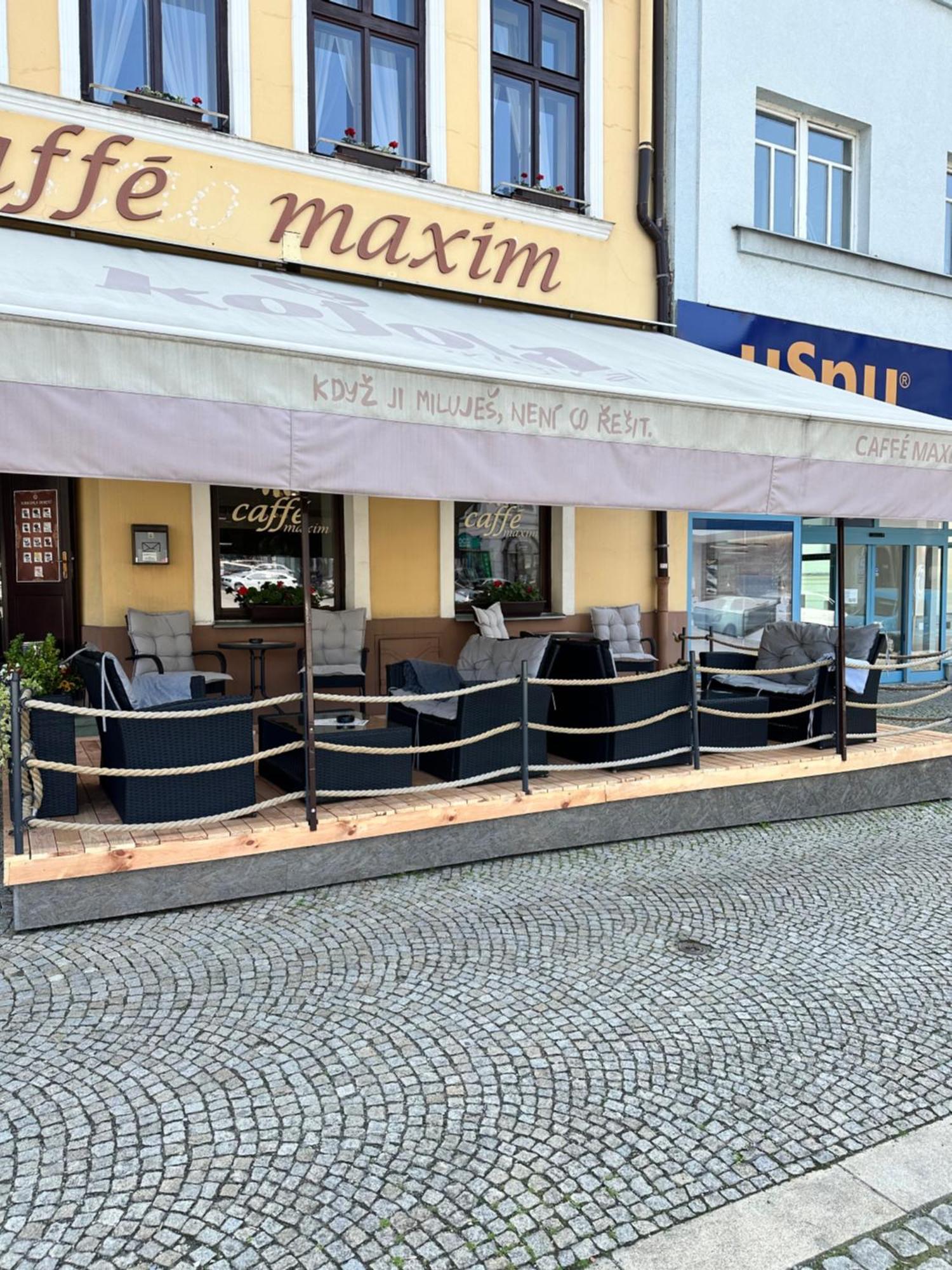 Studia Maxim Lägenhet Frýdek-Místek Exteriör bild
